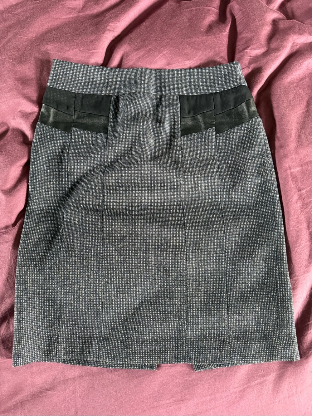 Tristan Grey Tweed Faux Leather Trim Pencil Skirt Made in Canada Size 2